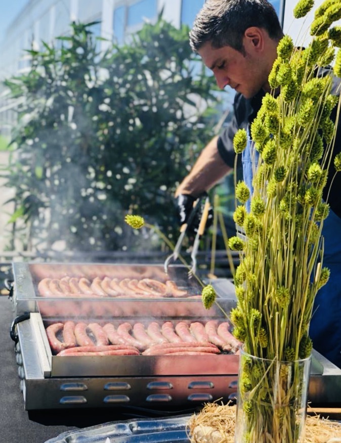 Animation Barbecue Garden Party Entreprise Les Furibons Traiteur Paris